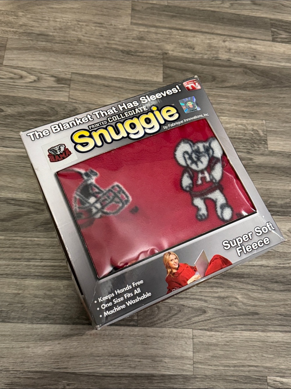 Alabama Printed Collegiate Snuggie with sleeves new in the original box